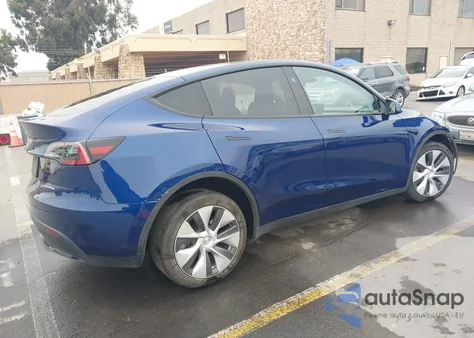 2024 Tesla Model Y Long Range Dual Motor All-Wheel Drive from USA, damaged, VIN 7SAYGDEE4RF988024